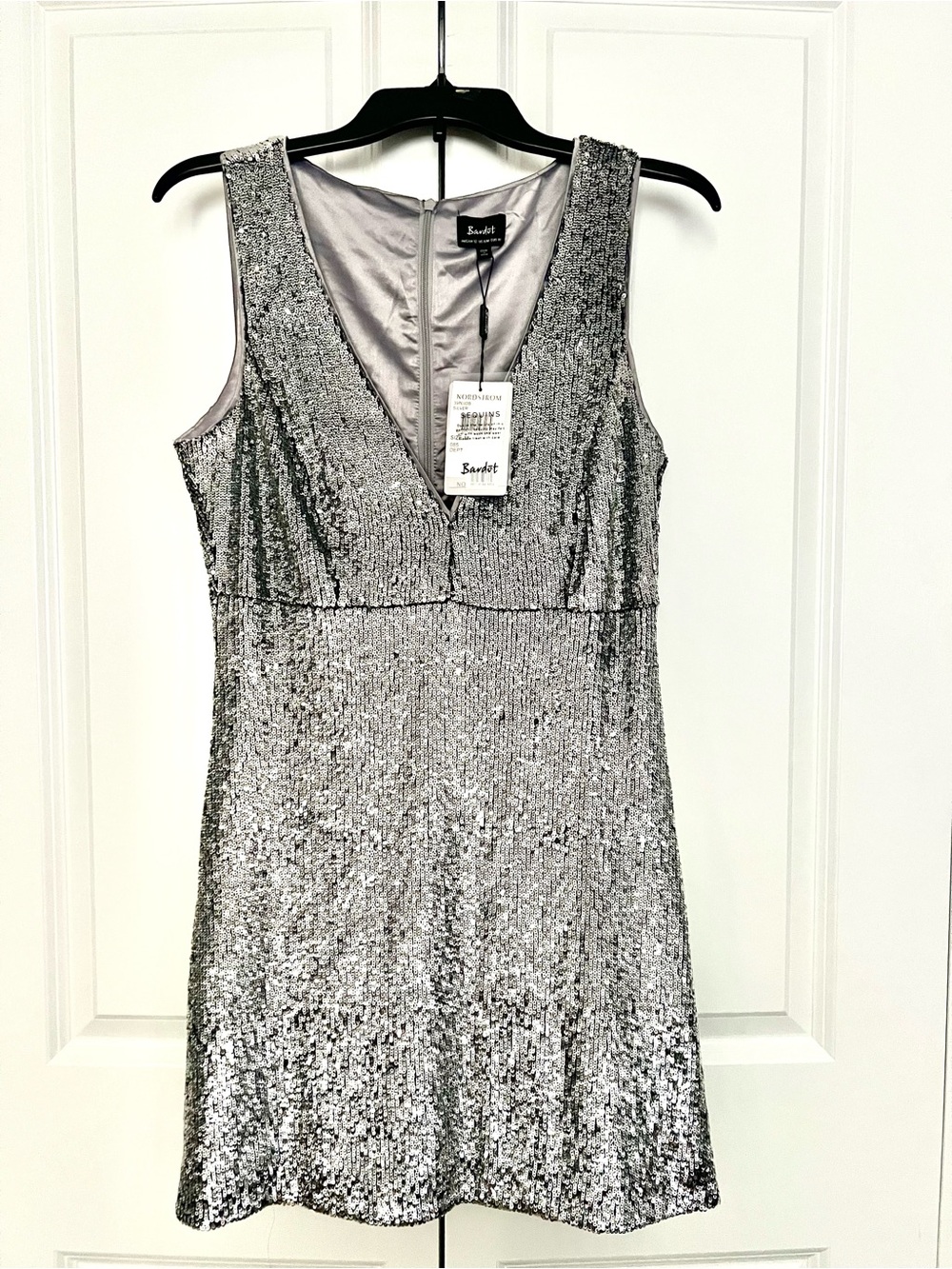 NWT Bardot Silver Sequin V-Neck Mini Dress, Size 8/Medium - Picture 6 of 16